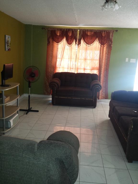 Impeccable Guest Rooms 2 Kingston Room photo