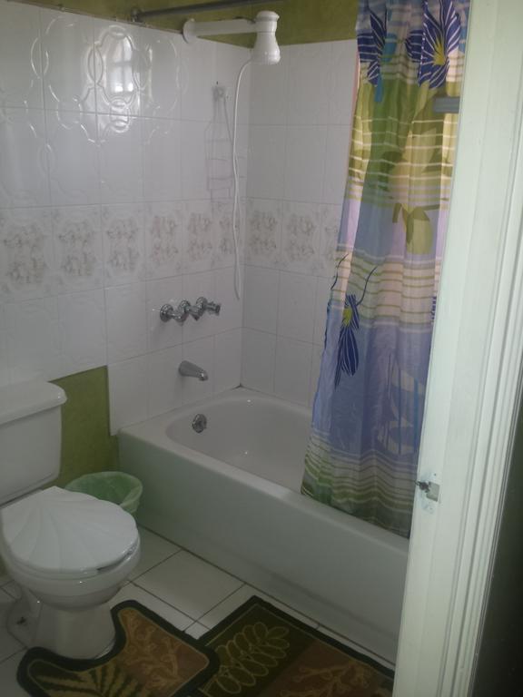 Impeccable Guest Rooms 2 Kingston Room photo
