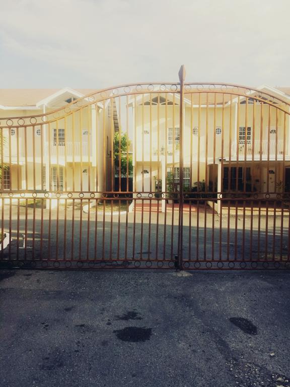 Impeccable Guest Rooms 2 Kingston Exterior photo